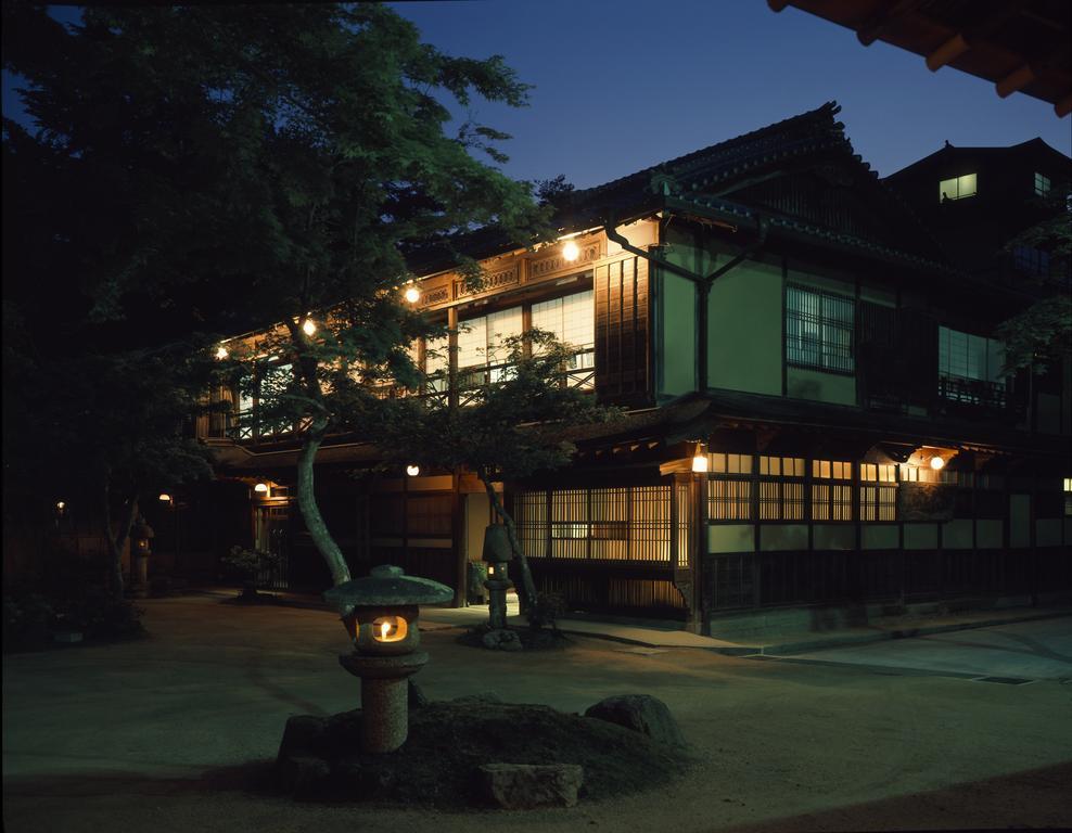 Iwaso Hotel Itsukushima Kültér fotó